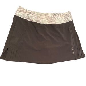 Brooks Tennis Skort Skirt Size Medium GreyWith Polka Dot Top Trim